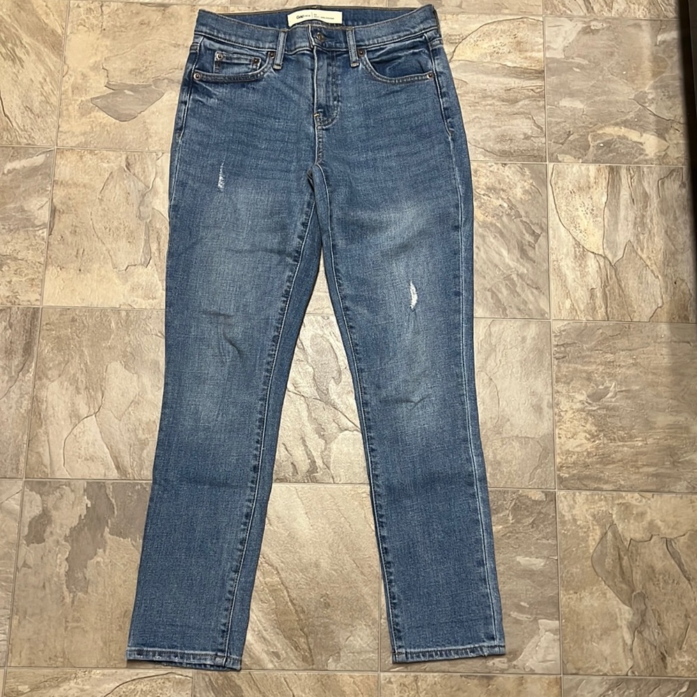 Gap jeans in women’s size 24